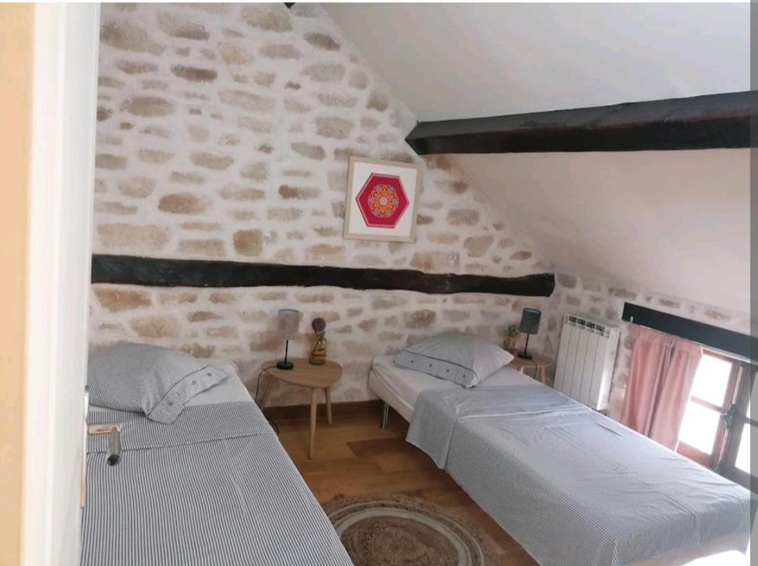 Appartement Le charme de la pierre à Echarcon Extérieur photo