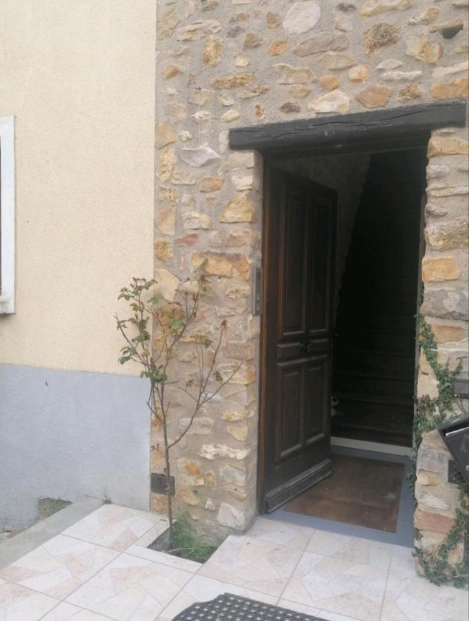 Appartement Le charme de la pierre à Echarcon Extérieur photo